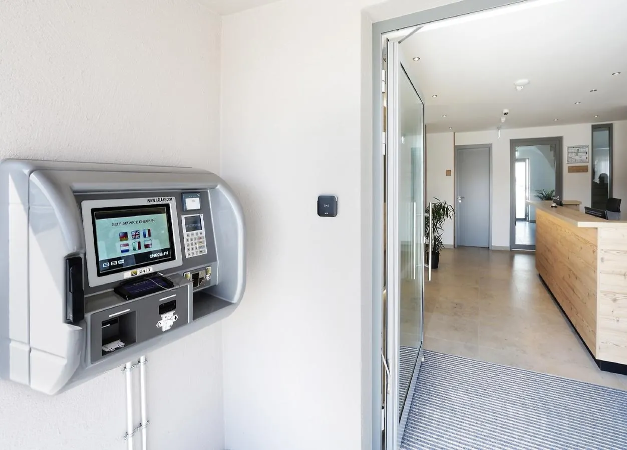 Easy Sleep Apartmenthotel Ergolding 3*,  Germany